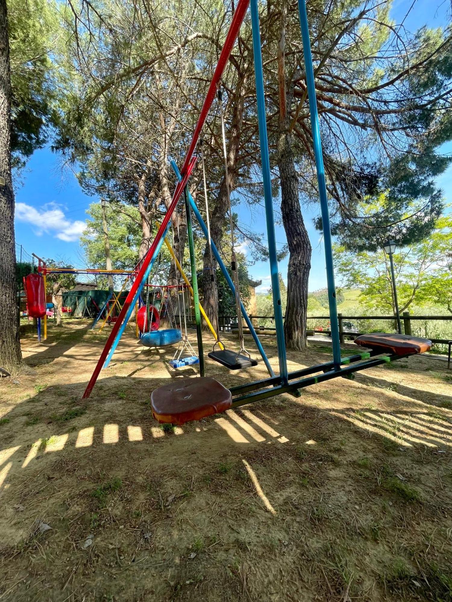 Agriturismo Vernianello ปอจจิบองซี ภายนอก รูปภาพ